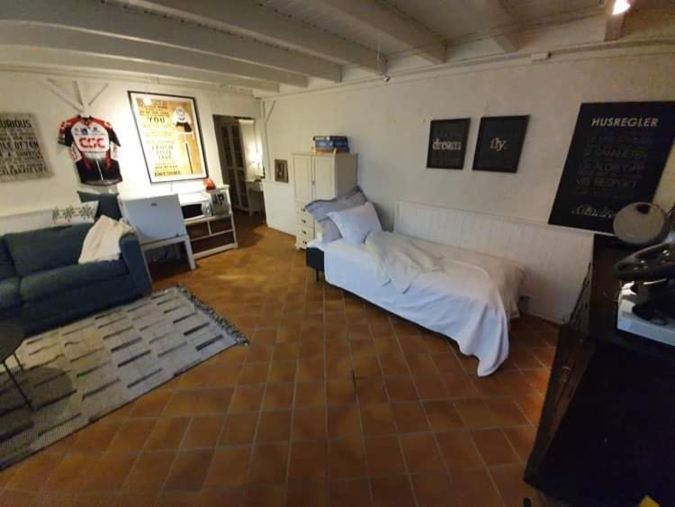 Koselig Rom Med Stue I Bodo Sentrum Exterior foto